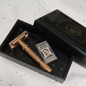 Antique Gillette Gold Plated Razor And In Vintage Gift Box